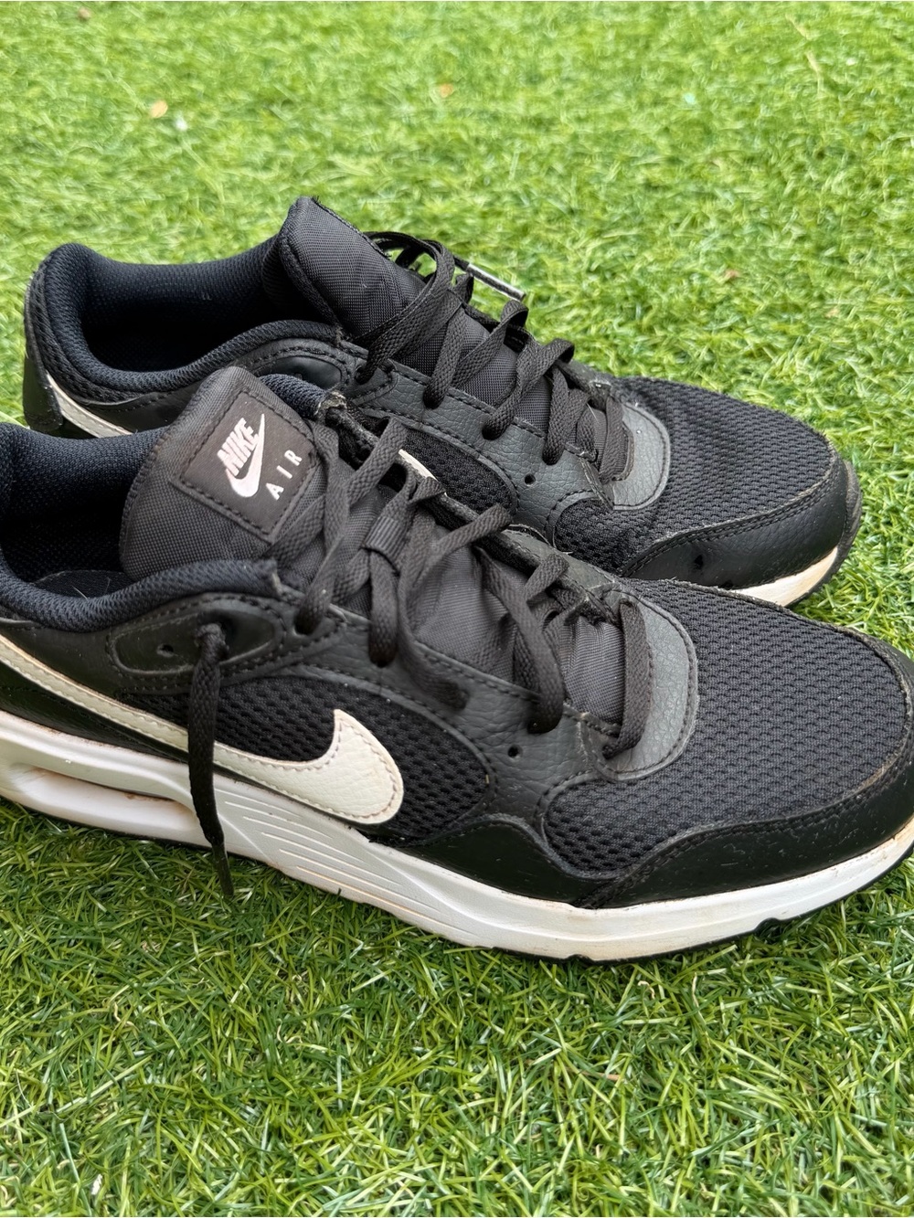 Nike air Black and White Running Shoes 6.5y or women 8